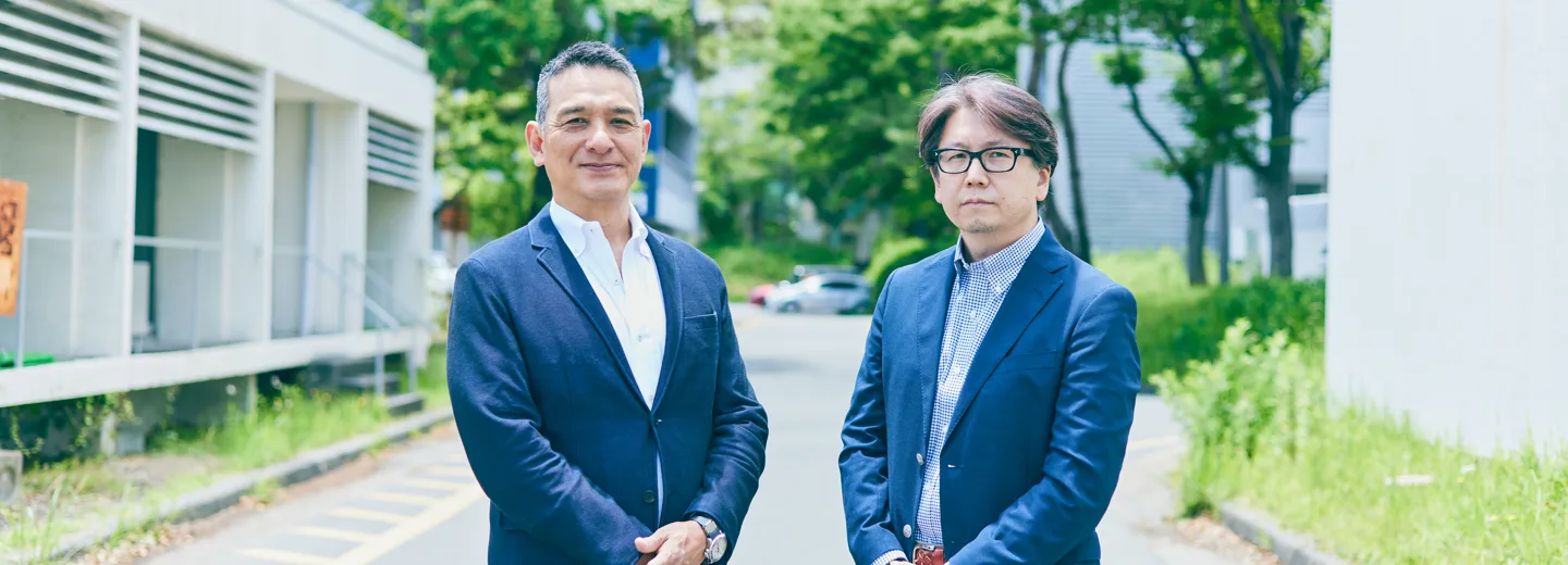 共同創業者の吉野 巌と塚原 保徳